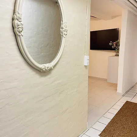 Апартаменты Aday - Mansion - Charming 3 Bedroom Ольборг