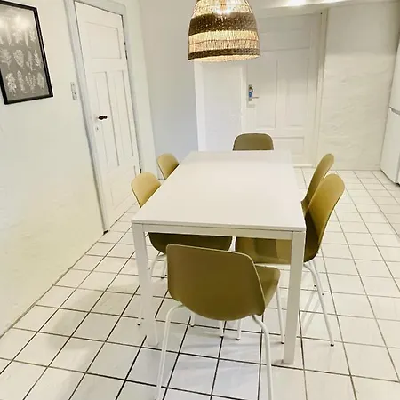 Aday - Mansion - Charming 3 Bedroom Apartment