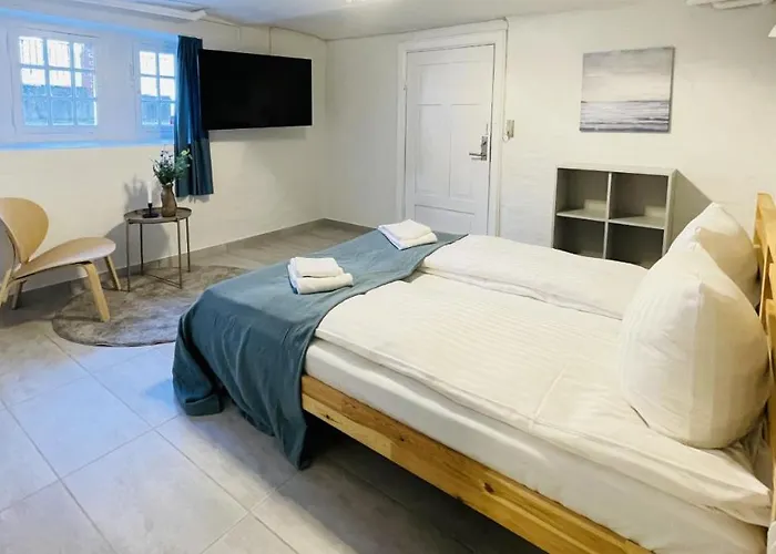 Aday - Mansion - Charming 3 Bedroom *